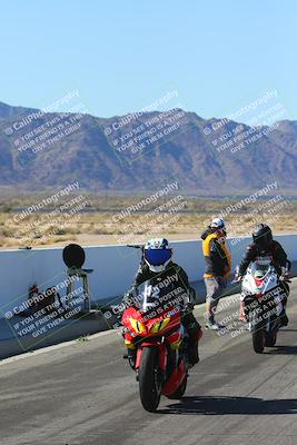 media/Mar-08-2025-TrackXperience (Sat) [[277b597a28]]/1-Around the Pits - Pre Grid/